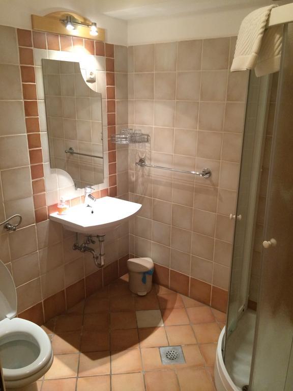 Gostilna Turk Hotel Hotedrsica Bilik gambar