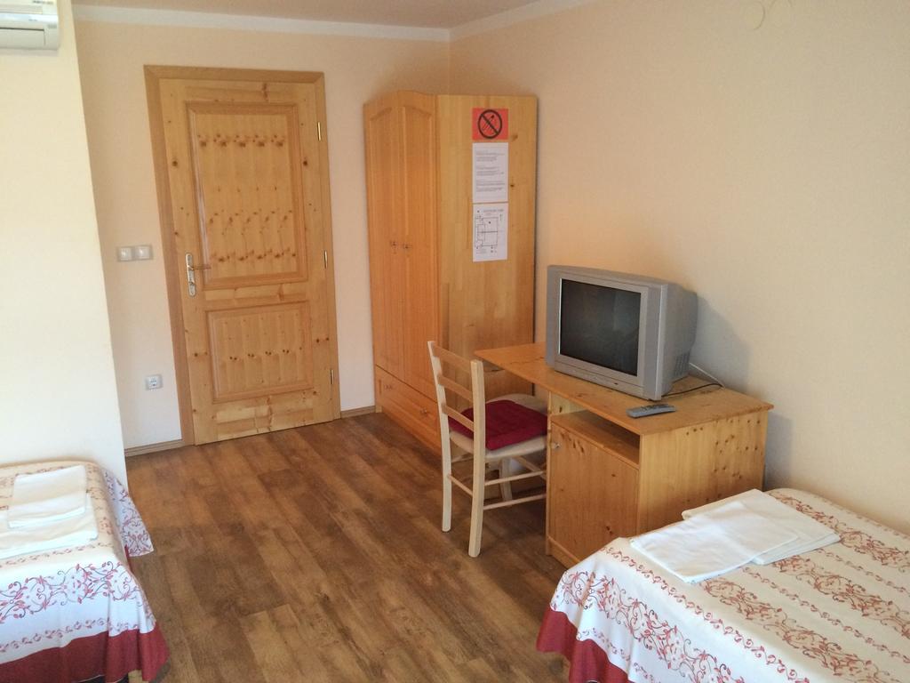 Gostilna Turk Hotel Hotedrsica Bilik gambar