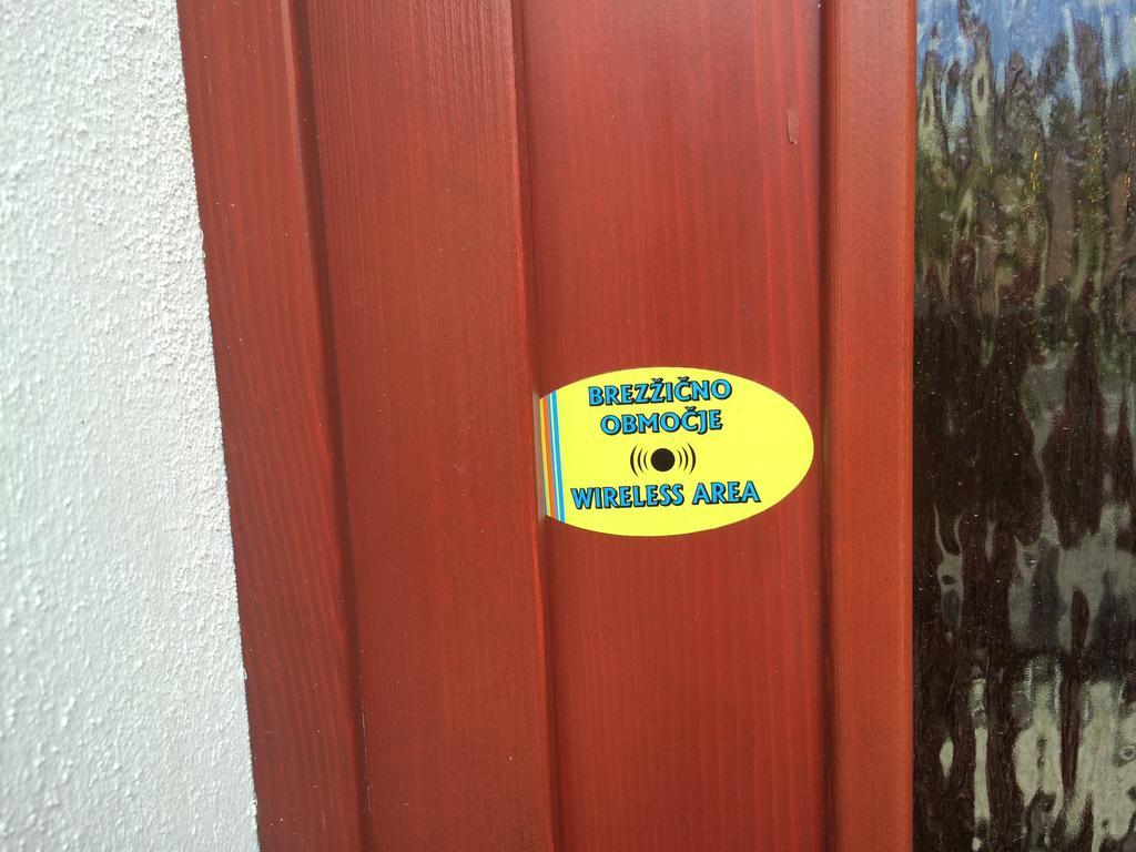 Gostilna Turk Hotel Hotedrsica Luaran gambar